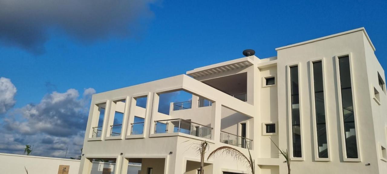 Villa Bolati, Avec Piscine, Jacuzzi, Jardin Et Vue Bonoua Bagian luar foto