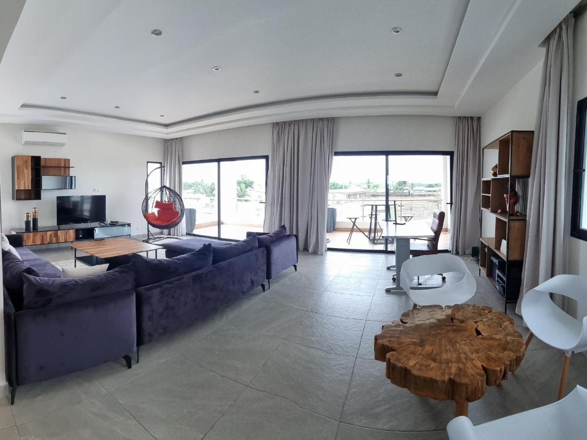 Villa Bolati, Avec Piscine, Jacuzzi, Jardin Et Vue Bonoua Bagian luar foto