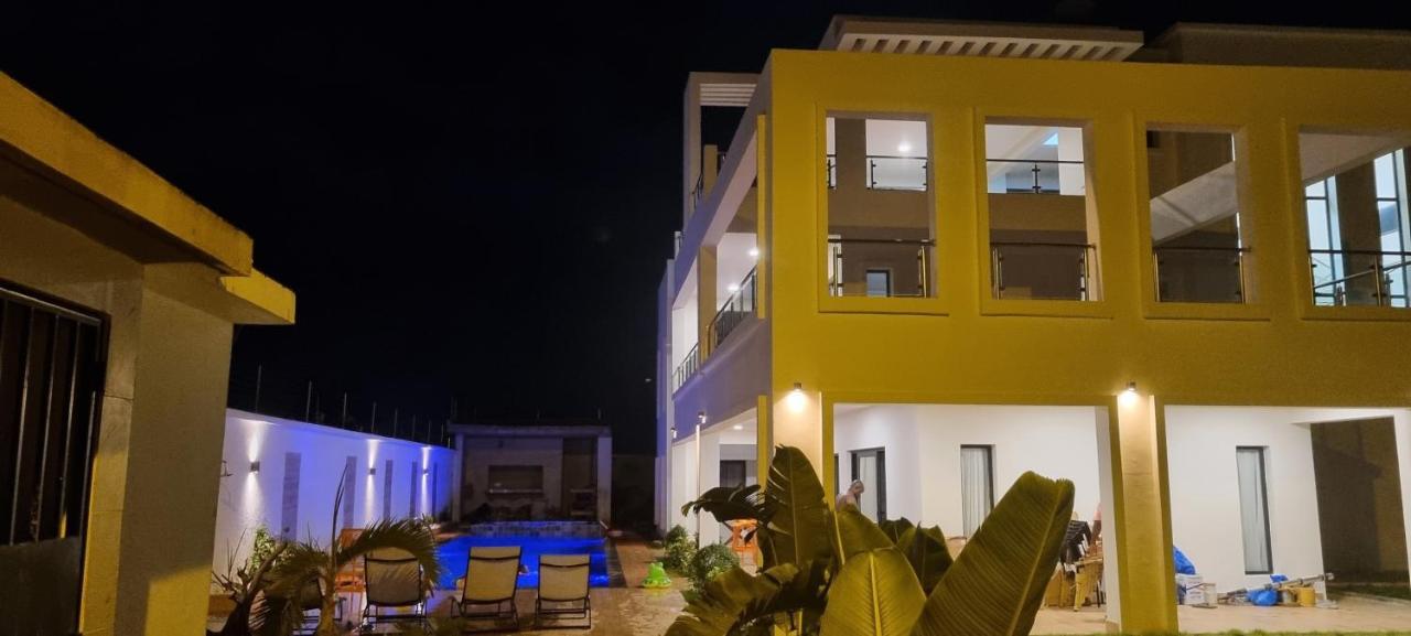 Villa Bolati, Avec Piscine, Jacuzzi, Jardin Et Vue Bonoua Bagian luar foto