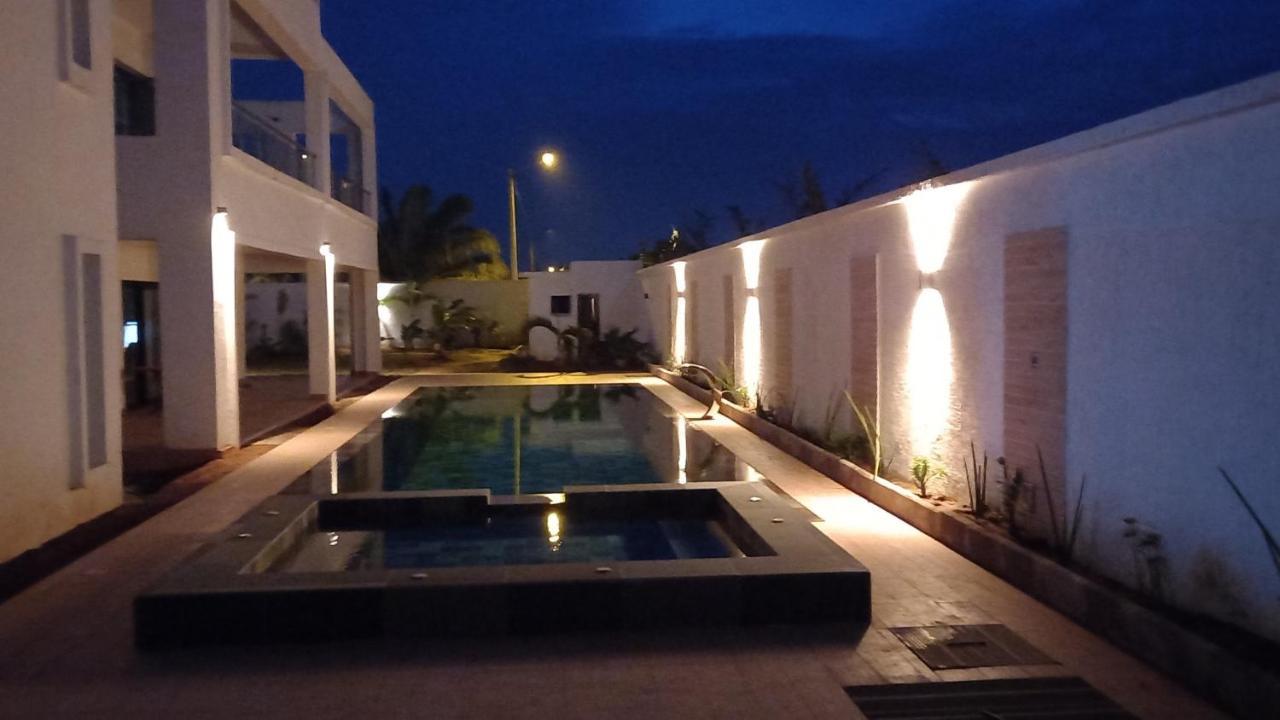 Villa Bolati, Avec Piscine, Jacuzzi, Jardin Et Vue Bonoua Bagian luar foto